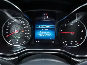 MERCEDES-BENZ V 300 d AMG Line 9G LED Burmester® 360  Distro