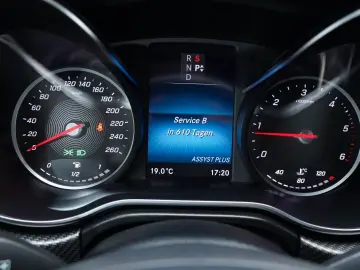 MERCEDES-BENZ V 300 d AMG Line 9G LED Burmester® 360  Distro