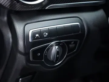 MERCEDES-BENZ V 300 d AMG Line 9G LED Burmester® 360  Distro