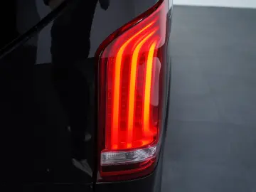 MERCEDES-BENZ V 300 d 4M EDITION Extralang AMG Line