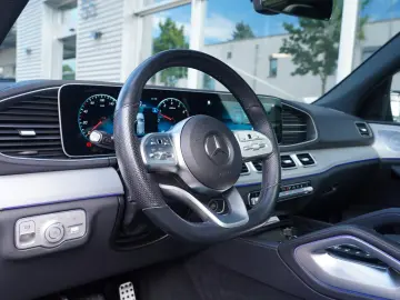 MERCEDES-BENZ GLE 350 de 4M 3xAMG AIRMATIC PANO BURMESTER