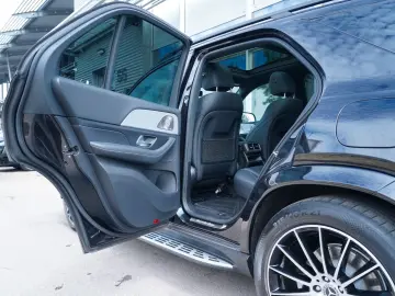 MERCEDES-BENZ GLE 350 de 4M 3xAMG AIRMATIC PANO BURMESTER