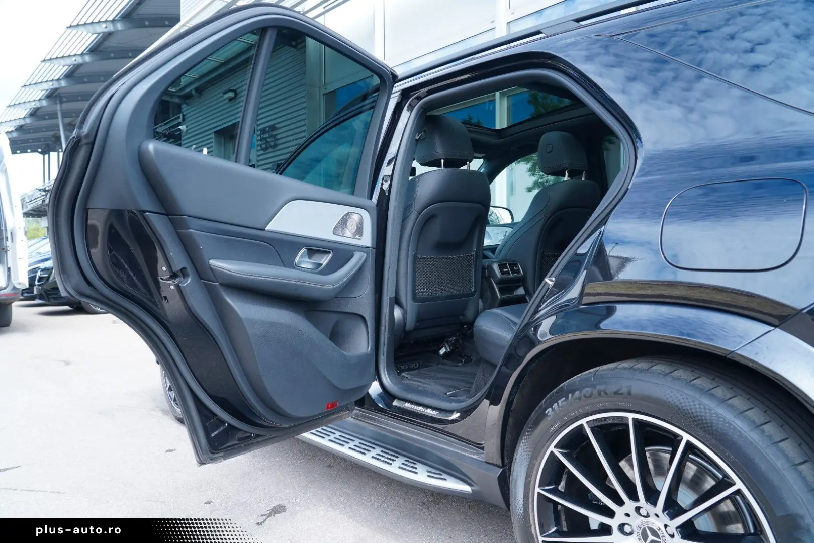 MERCEDES-BENZ GLE 350 de 4M 3xAMG AIRMATIC PANO BURMESTER