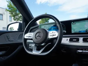MERCEDES-BENZ GLE 350 de 4M 3xAMG AIRMATIC PANO BURMESTER