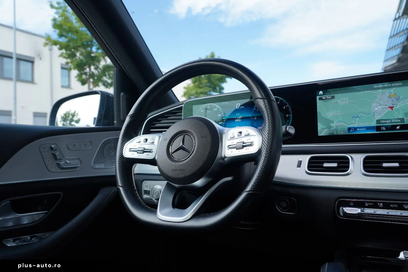 MERCEDES-BENZ GLE 350 de 4M 3xAMG AIRMATIC PANO BURMESTER
