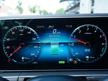 MERCEDES-BENZ GLE 350 de 4M 3xAMG AIRMATIC PANO BURMESTER