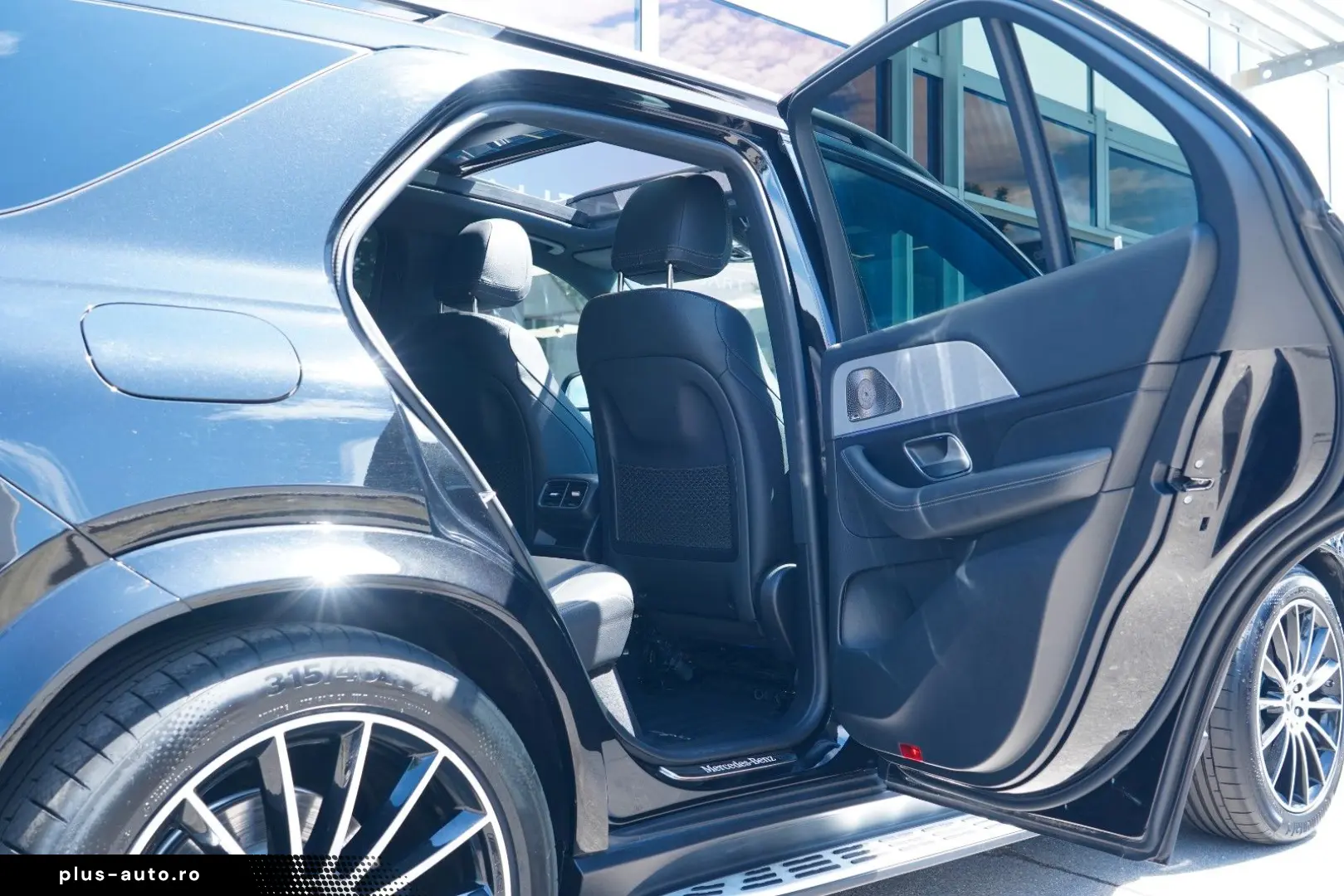 MERCEDES-BENZ GLE 350 de 4M 3xAMG AIRMATIC PANO BURMESTER