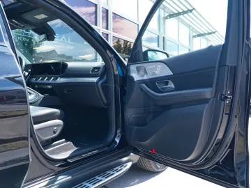 MERCEDES-BENZ GLE 350 de 4M 3xAMG AIRMATIC PANO BURMESTER