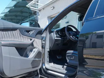 AUDI RSQ8 RS Q8 4.0 TFSI quattro Kera B&O Dyn-Pa Pano