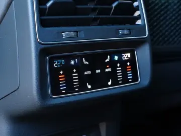 AUDI RSQ8 RS Q8 4.0 TFSI quattro Kera B&O Dyn-Pa Pano