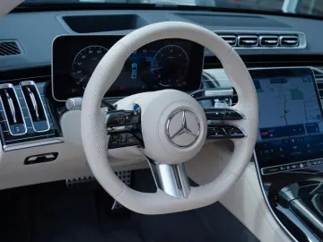 MERCEDES-BENZ S 400 d 4Matic 3xAMG PANO 4 5 -HAL BUR…
