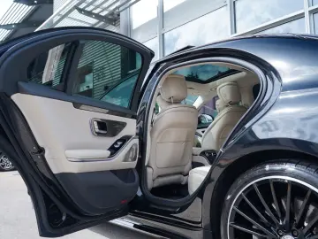 MERCEDES-BENZ S 400 d 4Matic 3xAMG PANO 4 5 -HAL BUR…
