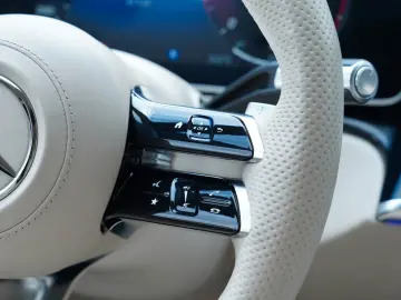MERCEDES-BENZ S 400 d 4Matic 3xAMG PANO 4 5 -HAL BUR…