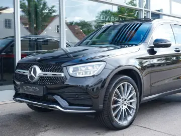 MERCEDES-BENZ GLC 300 de 4M 3xAMG PANO MEMORY