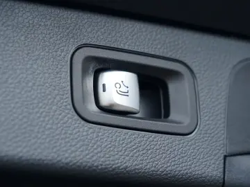 MERCEDES-BENZ GLC 300 de 4M 3xAMG PANO MEMORY