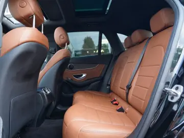 MERCEDES-BENZ GLC 300 de 4M 3xAMG PANO MEMORY