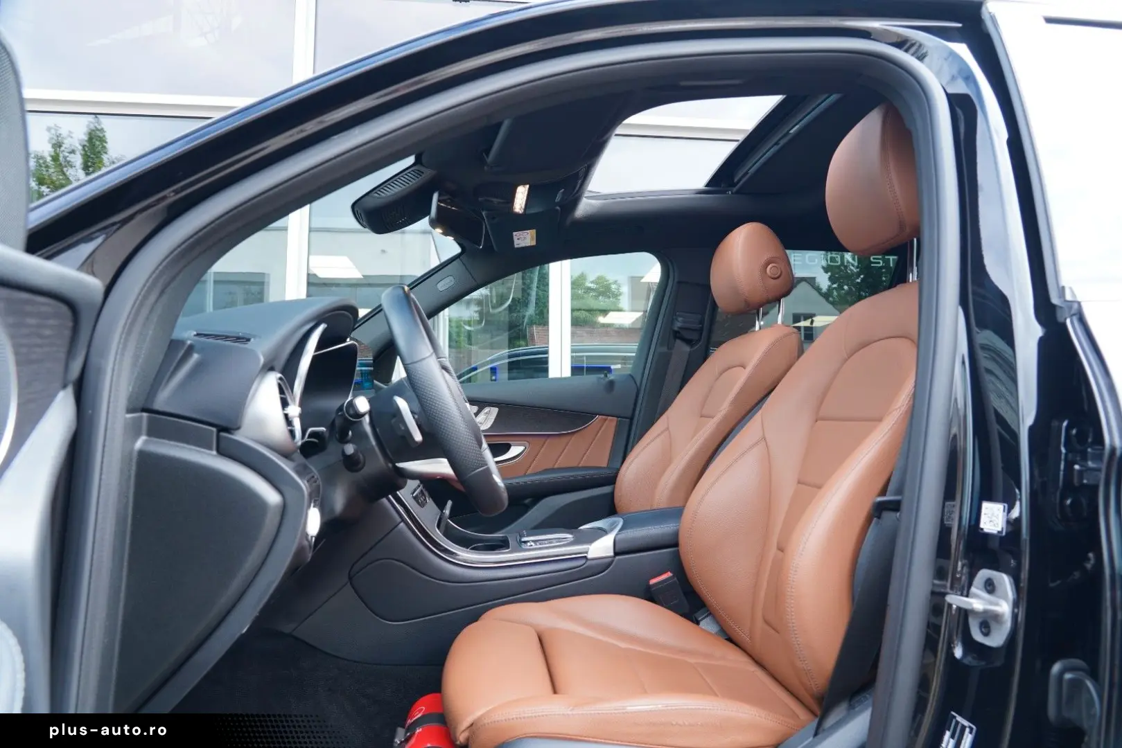 MERCEDES-BENZ GLC 300 de 4M 3xAMG PANO MEMORY