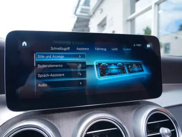 MERCEDES-BENZ GLC 300 de 4M 3xAMG PANO MEMORY