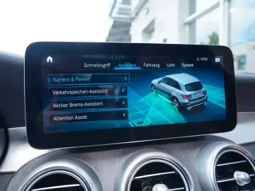 MERCEDES-BENZ GLC 300 de 4M 3xAMG PANO MEMORY