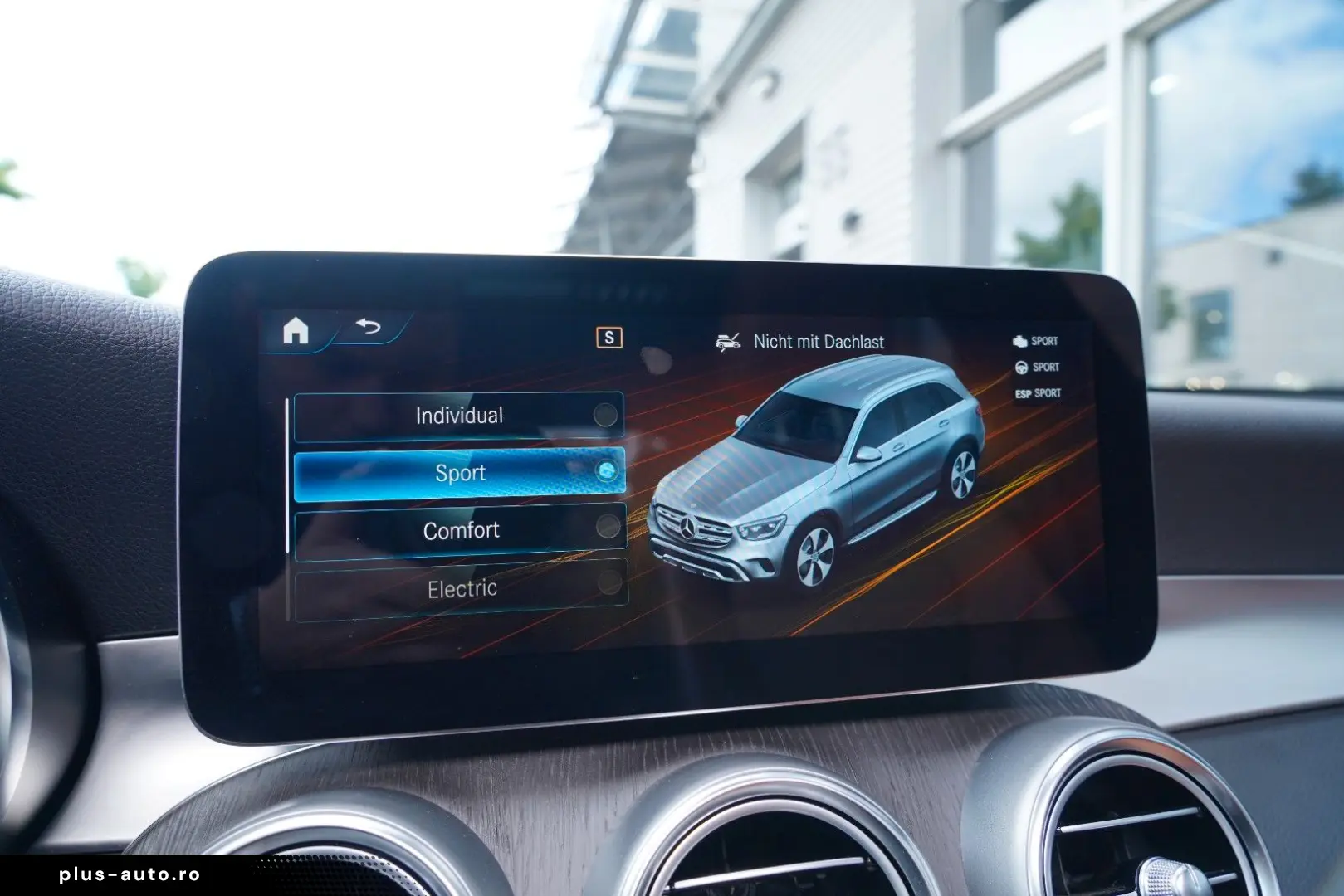 MERCEDES-BENZ GLC 300 de 4M 3xAMG PANO MEMORY