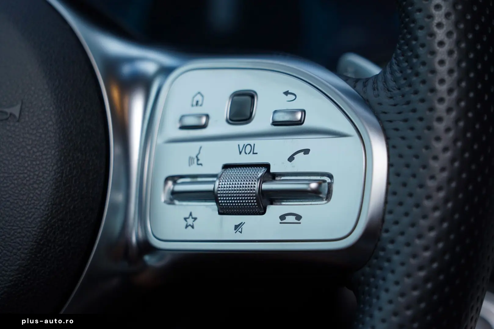 MERCEDES-BENZ GLC 300 de 4M 3xAMG PANO MEMORY
