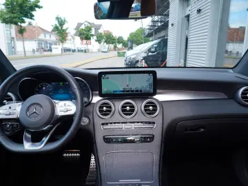 MERCEDES-BENZ GLC 300 de 4M 3xAMG PANO MEMORY