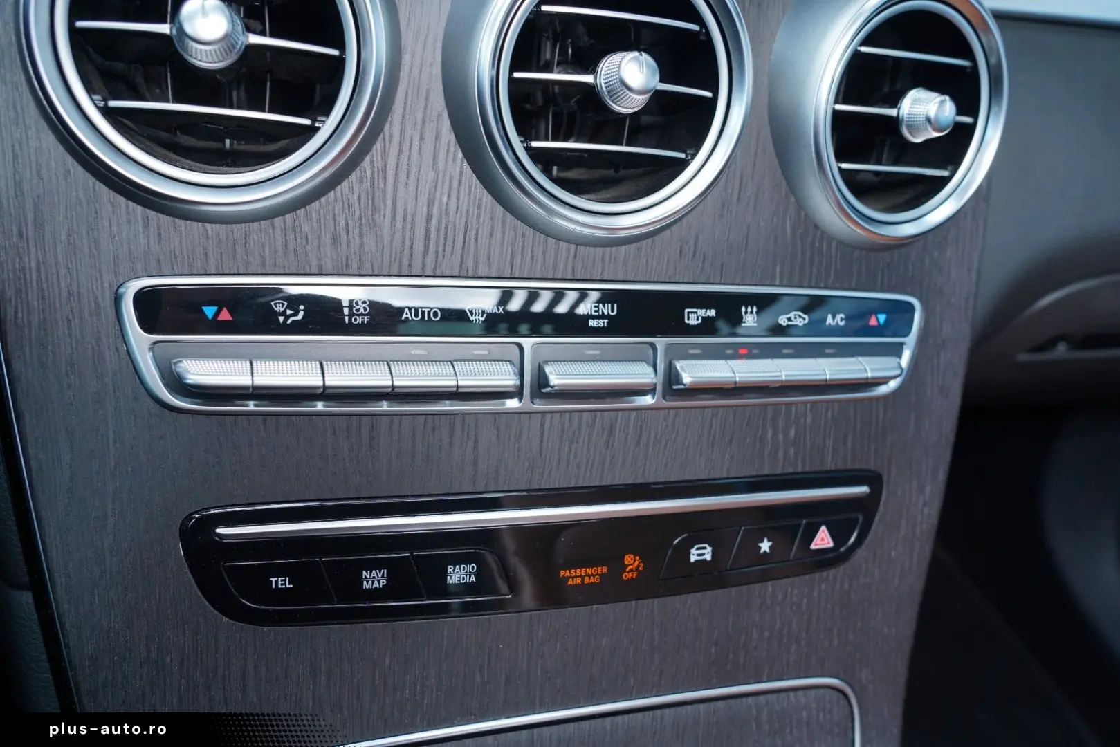 MERCEDES-BENZ GLC 300 de 4M 3xAMG PANO MEMORY