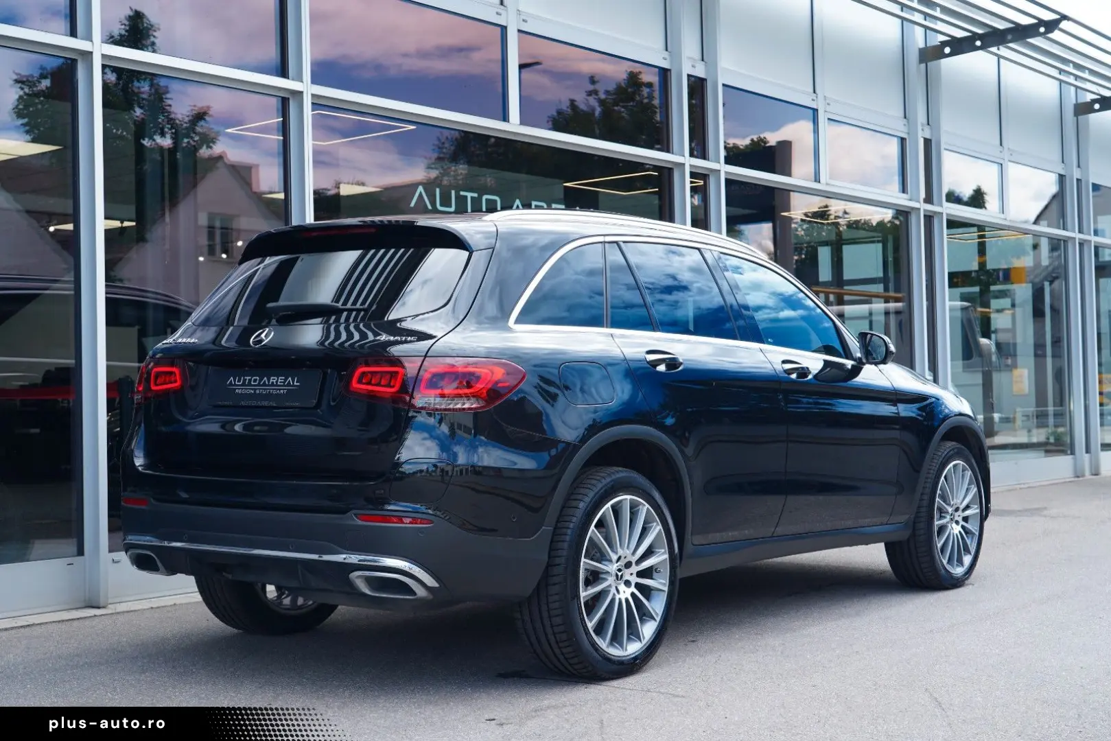 MERCEDES-BENZ GLC 300 de 4M 3xAMG PANO MEMORY