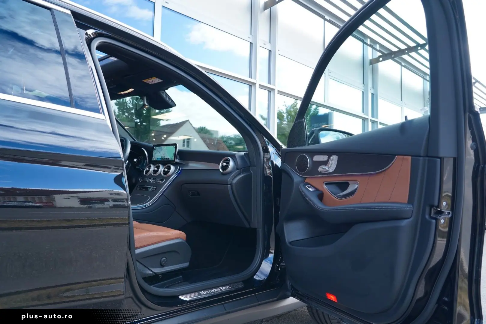 MERCEDES-BENZ GLC 300 de 4M 3xAMG PANO MEMORY