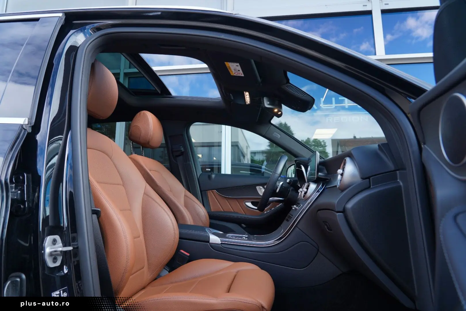 MERCEDES-BENZ GLC 300 de 4M 3xAMG PANO MEMORY