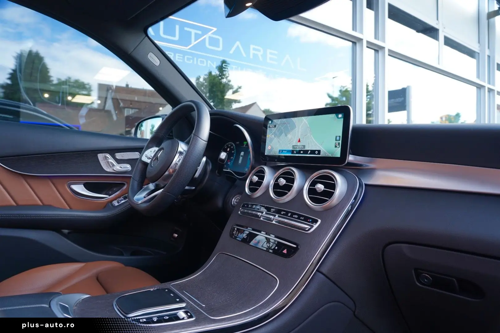 MERCEDES-BENZ GLC 300 de 4M 3xAMG PANO MEMORY
