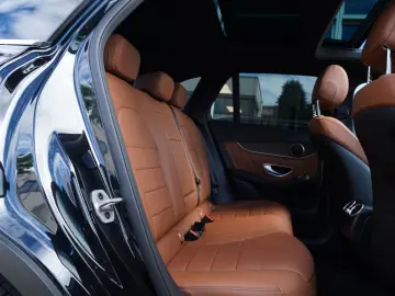 MERCEDES-BENZ GLC 300 de 4M 3xAMG PANO MEMORY