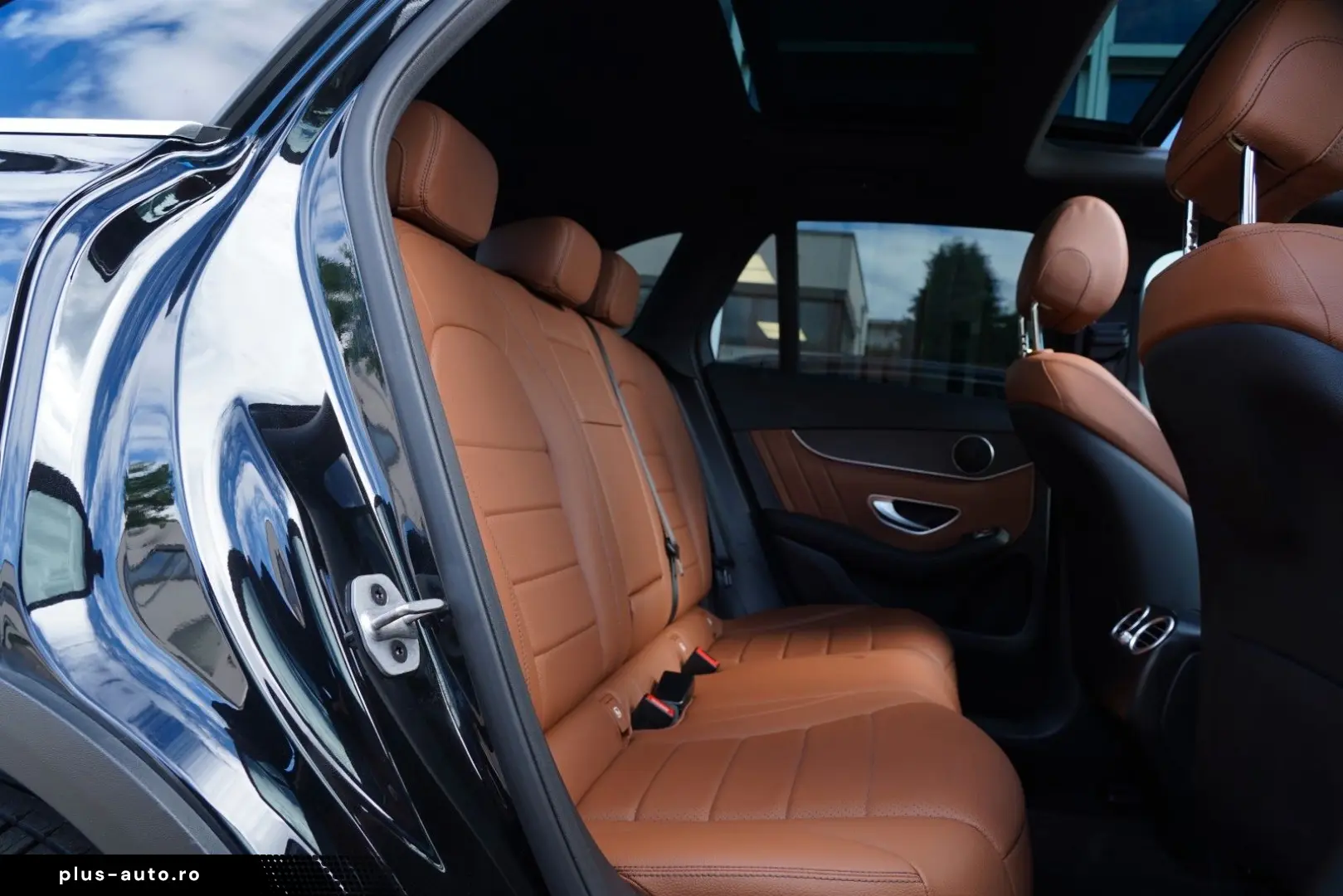 MERCEDES-BENZ GLC 300 de 4M 3xAMG PANO MEMORY