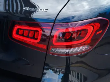 MERCEDES-BENZ GLC 300 de 4M 3xAMG PANO MEMORY