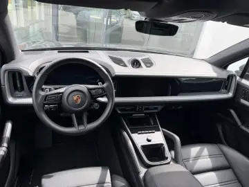 PORSCHE Cayenne E-Hybrid Luft Pano 21 Inno HeadUp BOSE