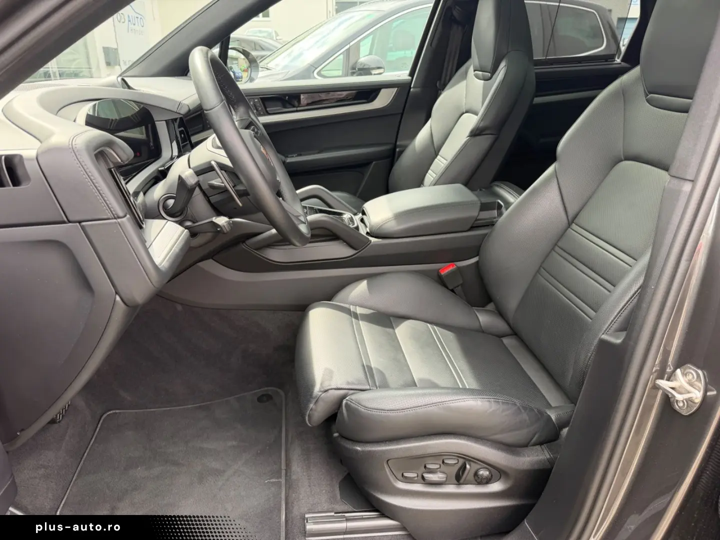 PORSCHE Cayenne E-Hybrid Luft Pano 21 Inno HeadUp BOSE