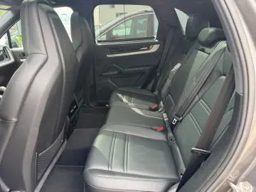 PORSCHE Cayenne E-Hybrid Luft Pano 21 Inno HeadUp BOSE