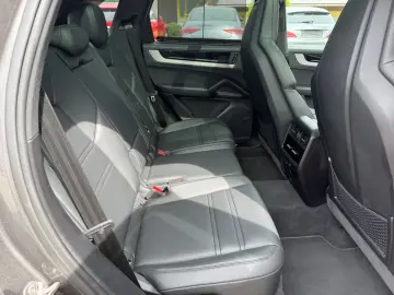 PORSCHE Cayenne E-Hybrid Luft Pano 21 Inno HeadUp BOSE