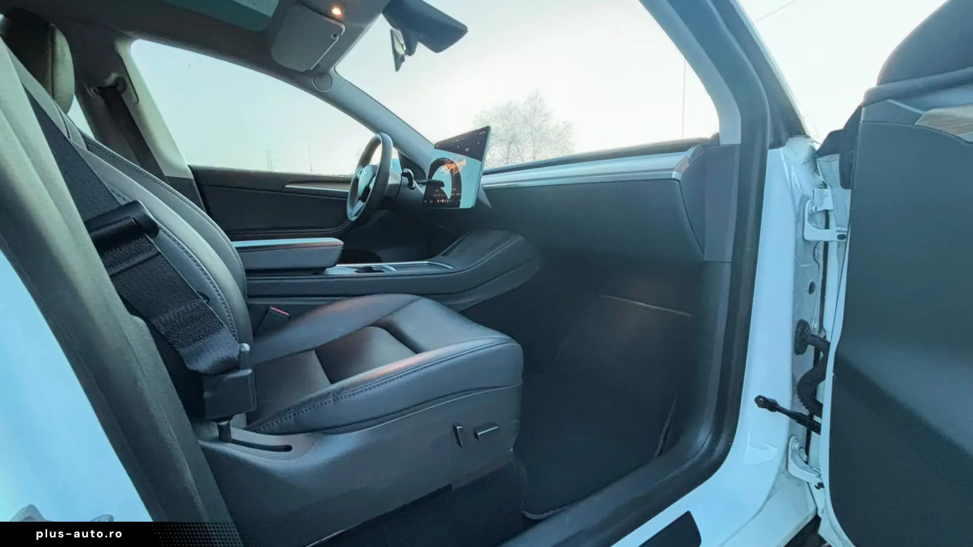 Tesla Model Y Long Range Dual Motor AWD