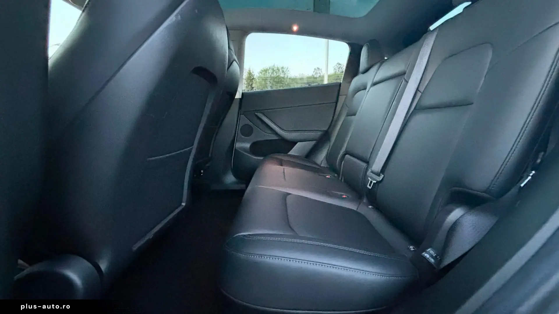 Tesla Model Y Long Range Dual Motor AWD