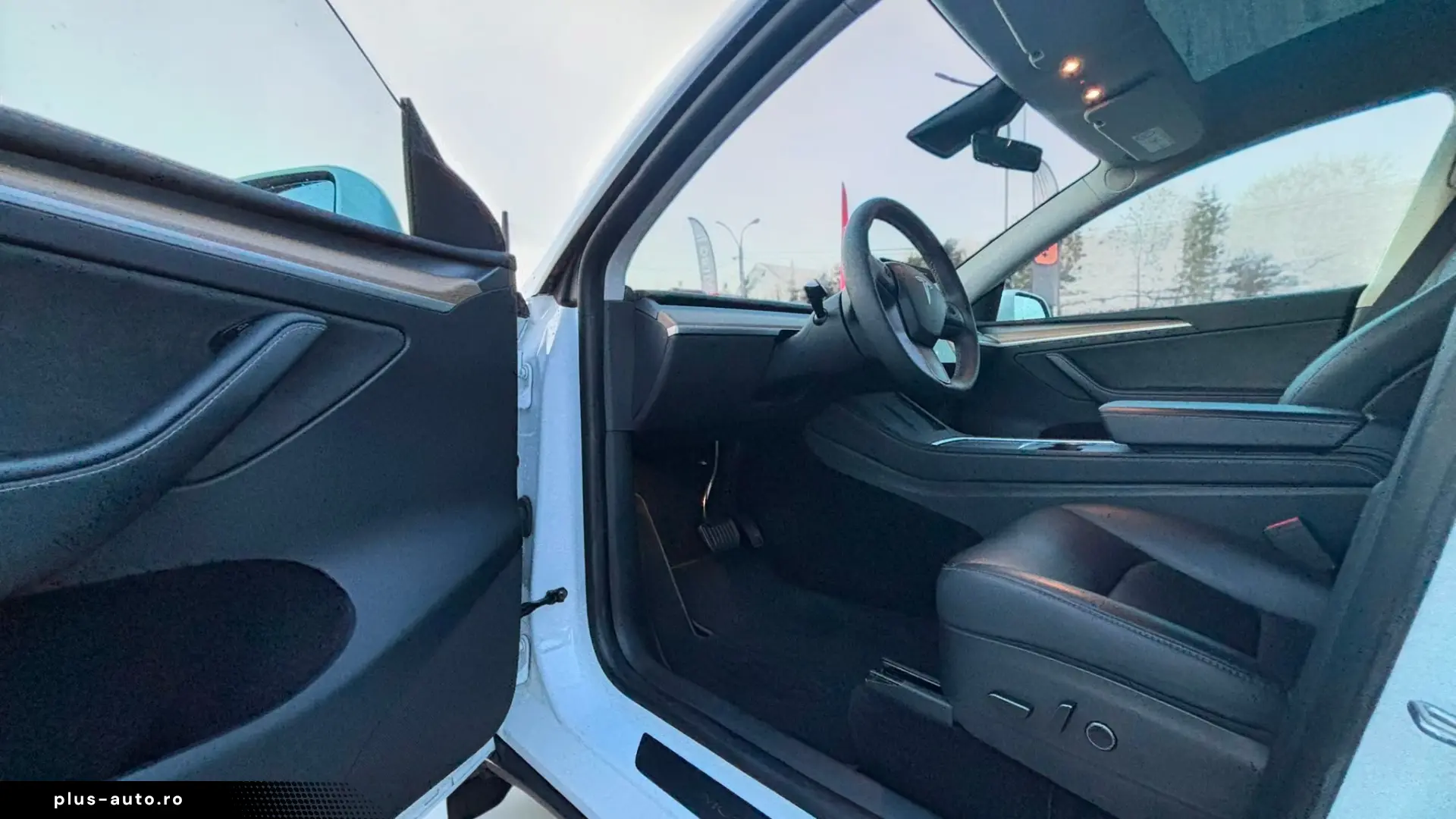 Tesla Model Y Long Range Dual Motor AWD