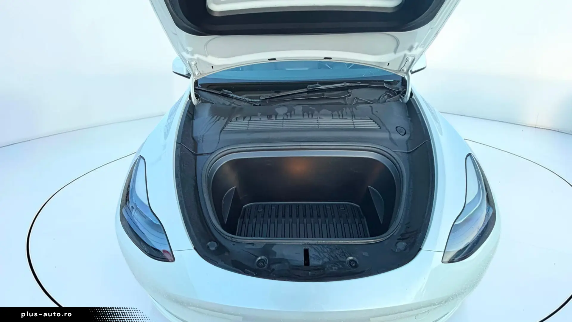 Tesla Model Y Long Range Dual Motor AWD