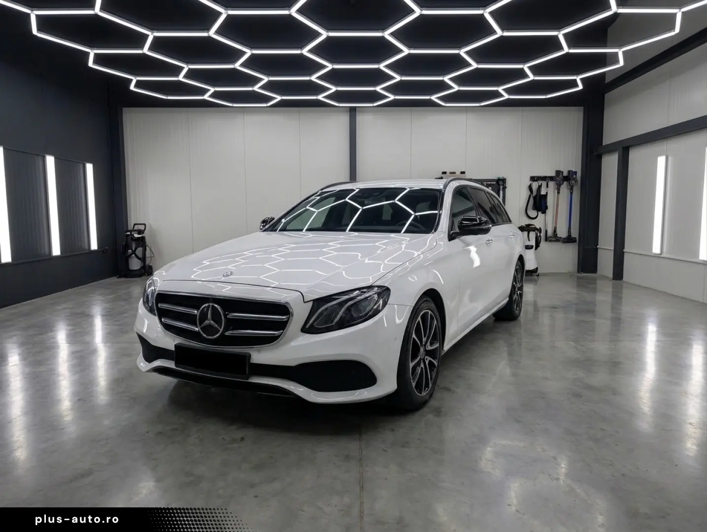 Mercedes-Benz E 220