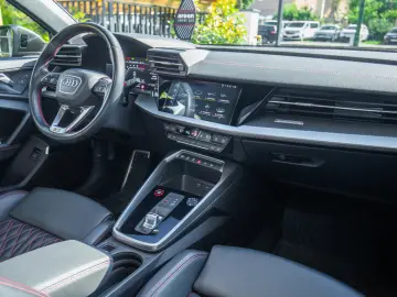 Audi S3 Lim. Ed. ONE HUD Matrix Acc DCC B&O 3D Pano Carbon