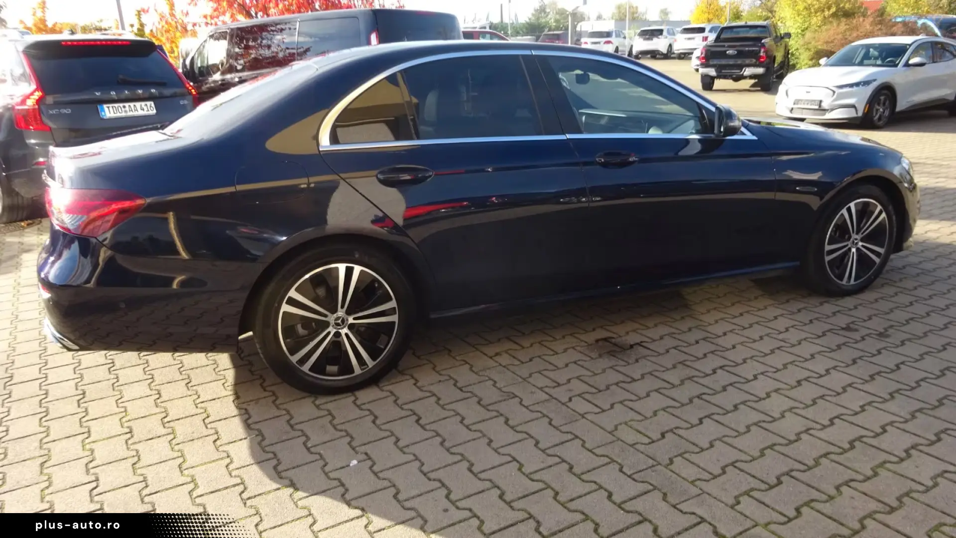 Mercedes-Benz E 220d 9G-TRONIC Avantgarde AHK Distronic Pano