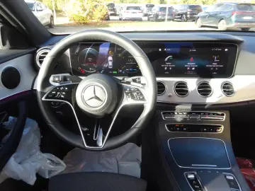 Mercedes-Benz E 220d 9G-TRONIC Avantgarde AHK Distronic Pano