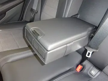Mercedes-Benz E 220d 9G-TRONIC Avantgarde AHK Distronic Pano