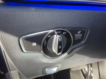 Mercedes-Benz E 220d 9G-TRONIC Avantgarde AHK Distronic Pano