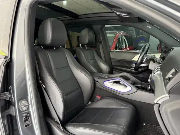 MERCEDES-BENZ GLE 350de 4Matic AMG-LINE PANO MEMORY AHK
