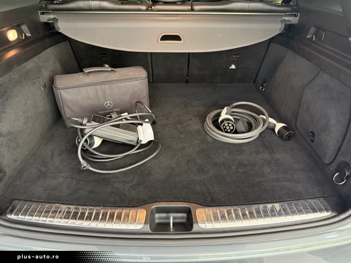 MERCEDES-BENZ GLE 350de 4Matic AMG-LINE PANO MEMORY AHK